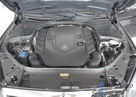 2019 Mercedes-Benz S 560 z USA, uszkodzony, nr VIN WDDUG8DB6KA429525